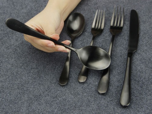 black cutlery sets
